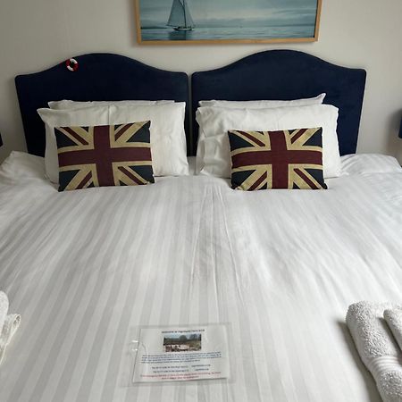 Highfields Farm B&B สโตน ภายนอก รูปภาพ