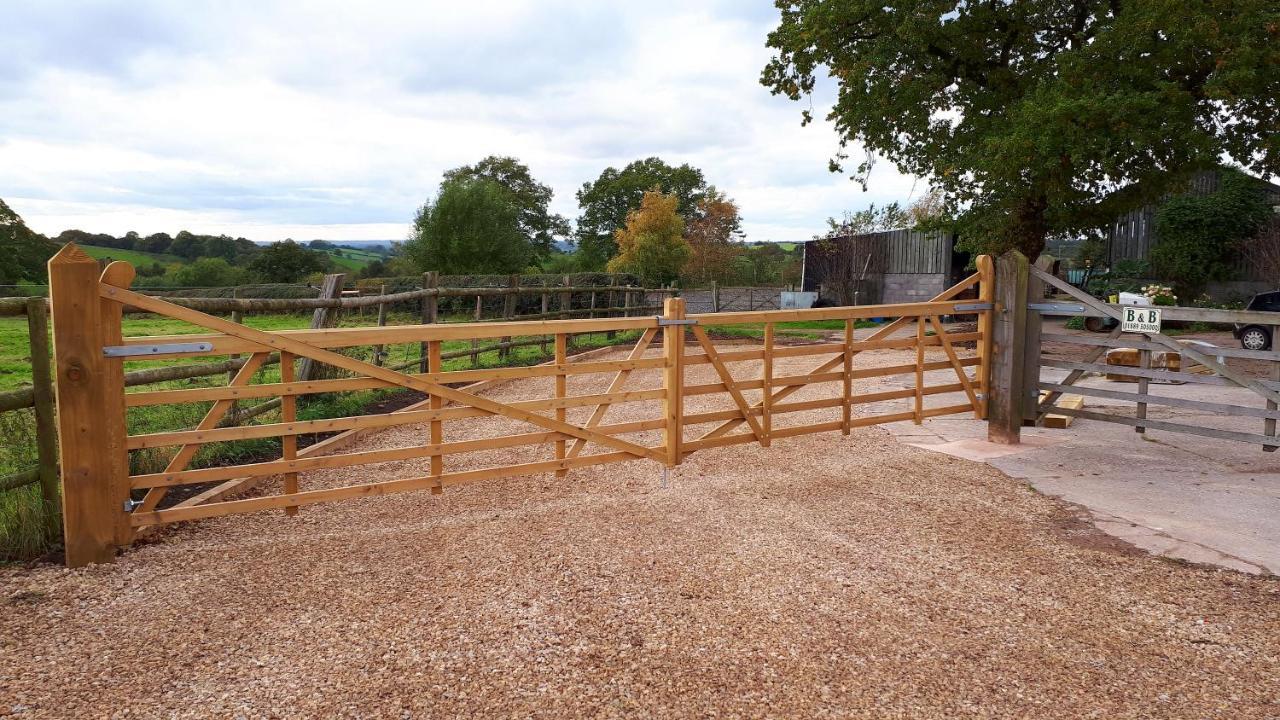Highfields Farm B&B สโตน ภายนอก รูปภาพ