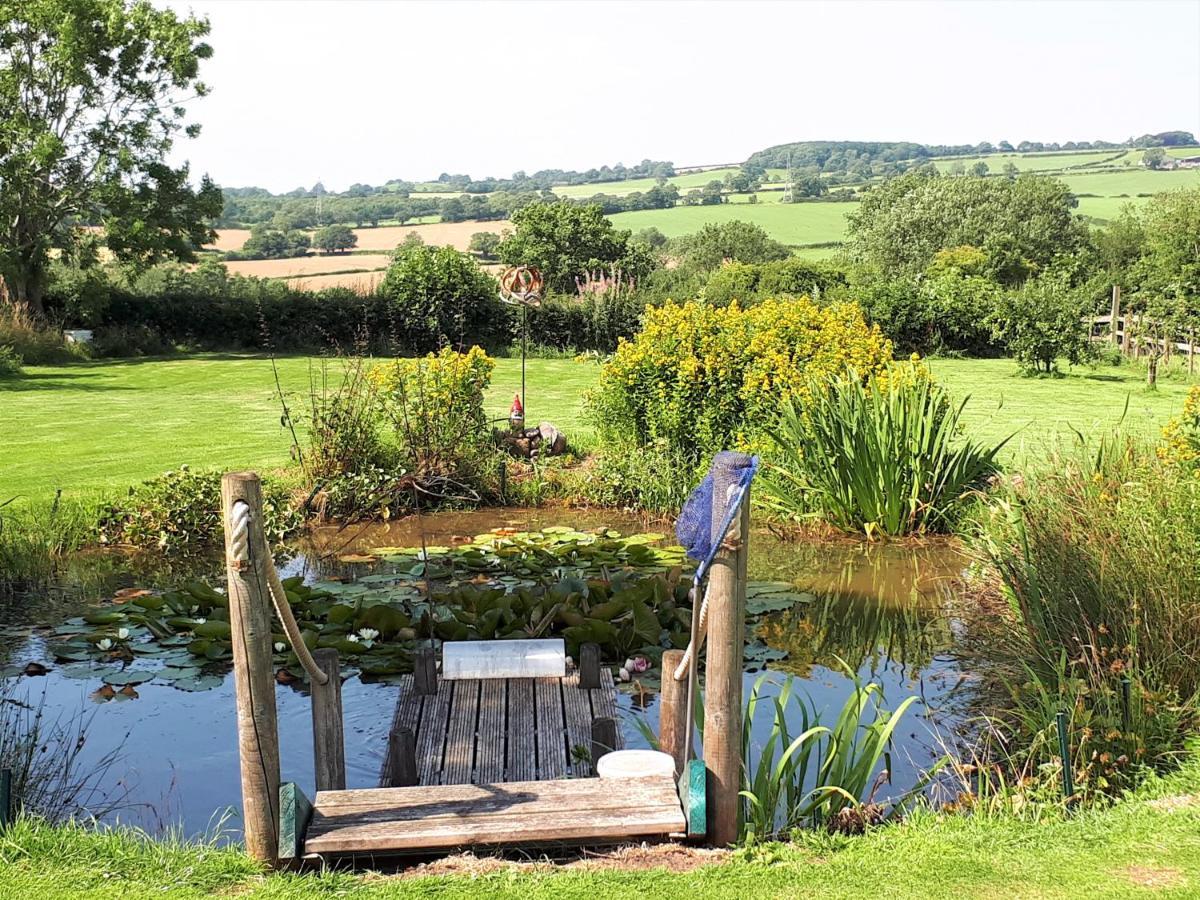 Highfields Farm B&B สโตน ภายนอก รูปภาพ